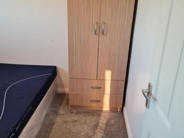 1 bedroom house to rent