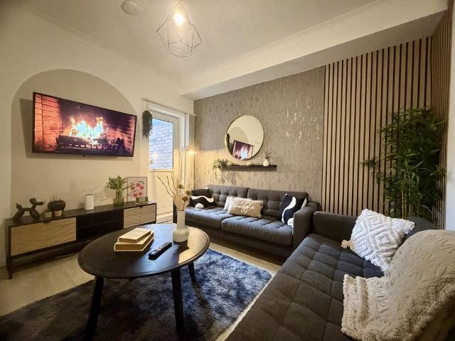 1 bedroom house to rent