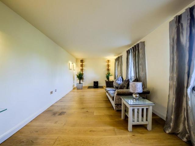 1 bedroom house to rent
