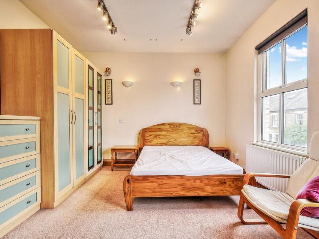 1 bedroom House To Rent