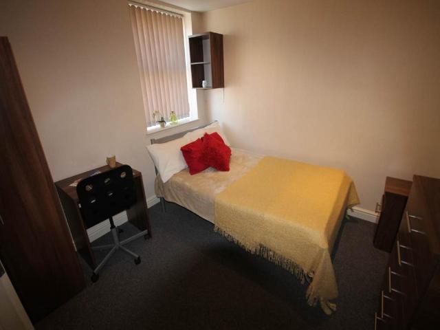 1 bedroom house to rent
