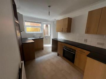 1 bedroom house to rent