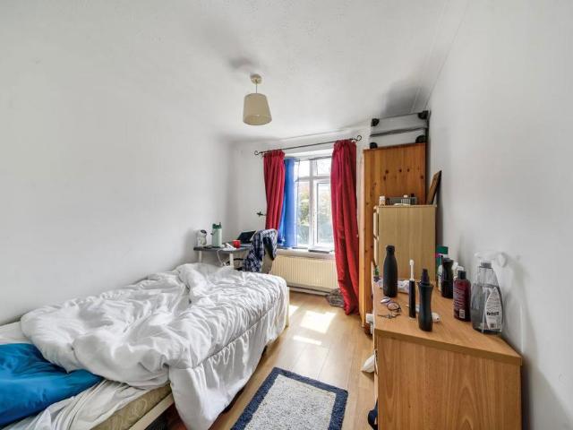 1 bedroom house to rent