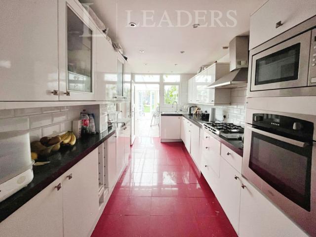 1 bedroom house to rent