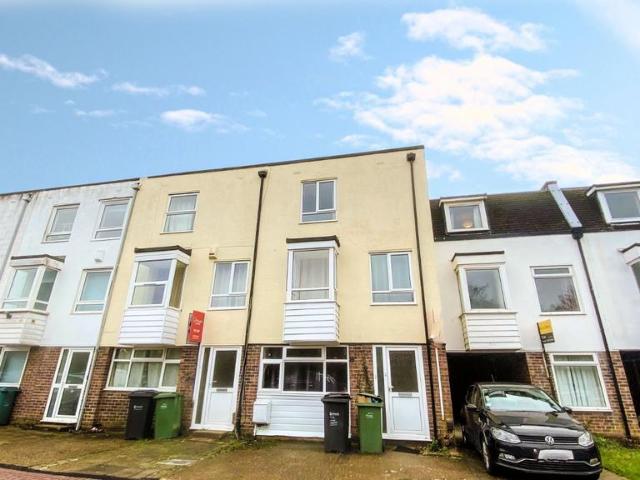 1 bedroom house to rent
