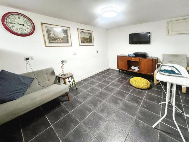 1 bedroom house to rent