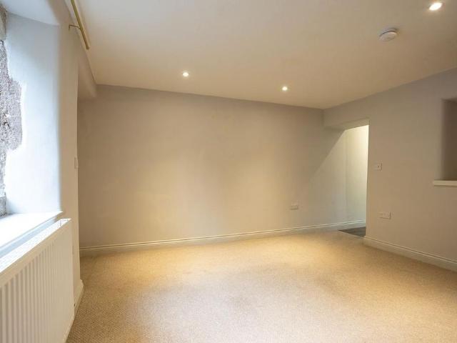 1 bedroom house to rent