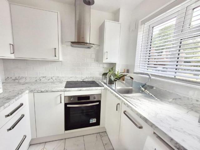 1 bedroom house to rent
