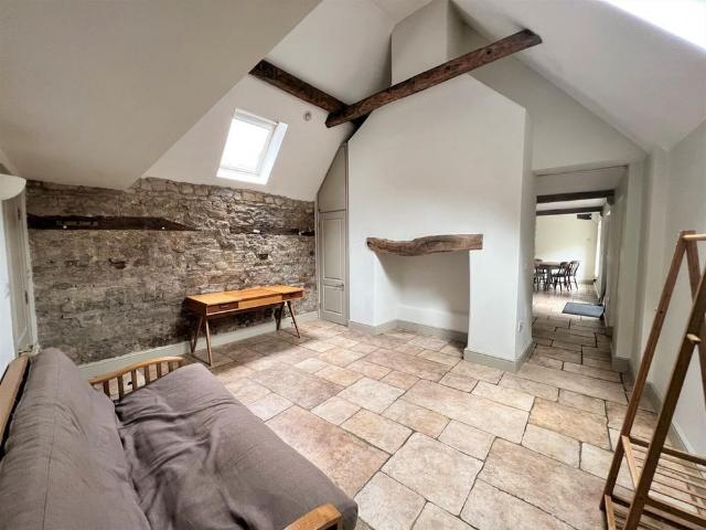 1 bedroom house to rent
