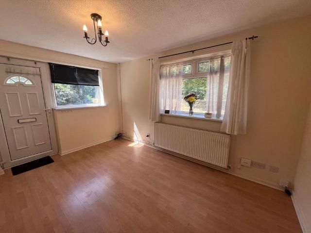 1 bedroom house to rent