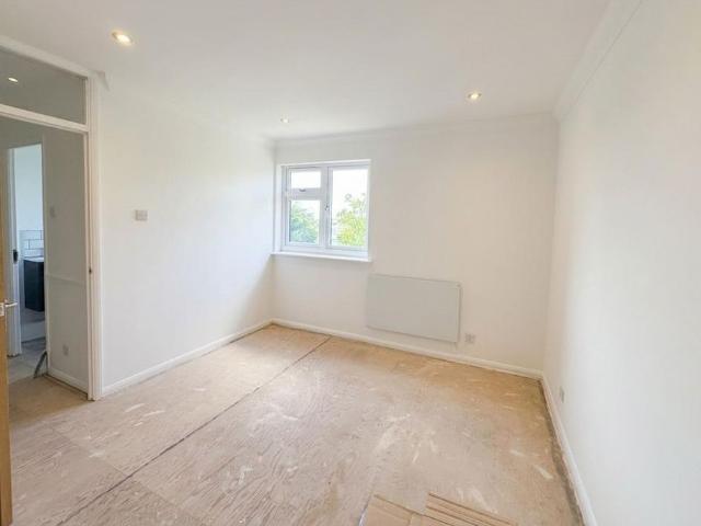 1 bedroom house to rent