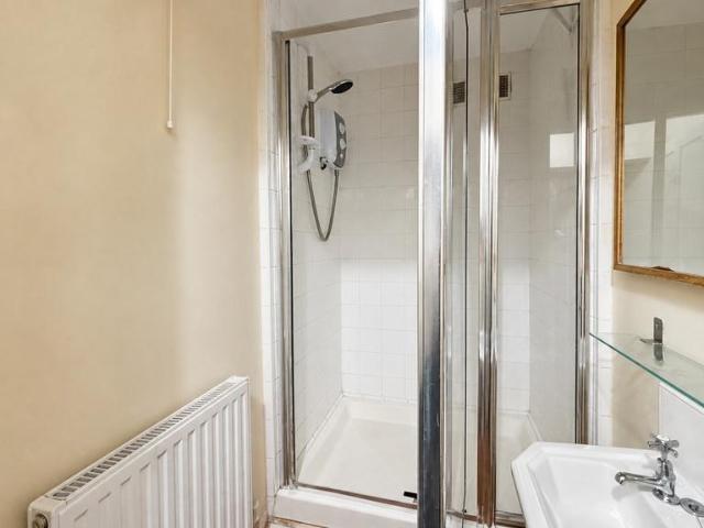 1 bedroom house to rent