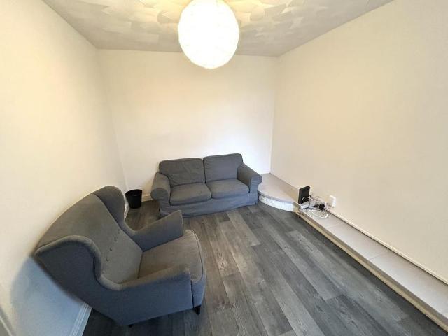 1 bedroom house to rent