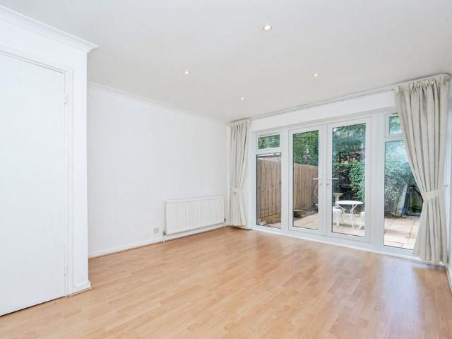 1 bedroom house to rent