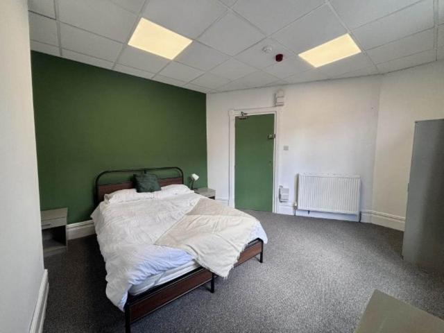 1 bedroom house to rent