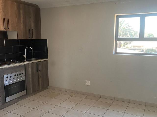 1 Bedroom house to rent in Westdene, Johannesburg