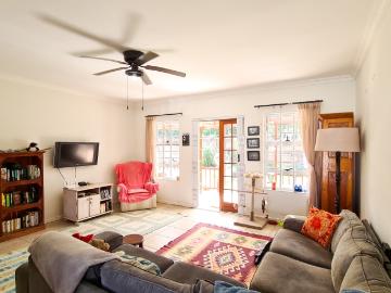 1 Bedroom House To Rent in Beacon Bay
