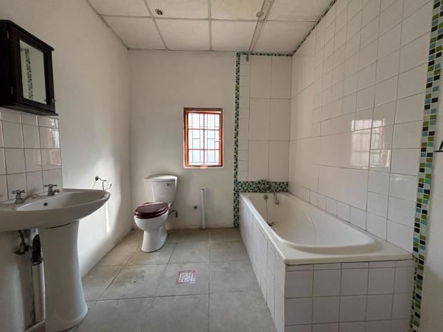 1 Bedroom House To Rent in Glen Austin AH