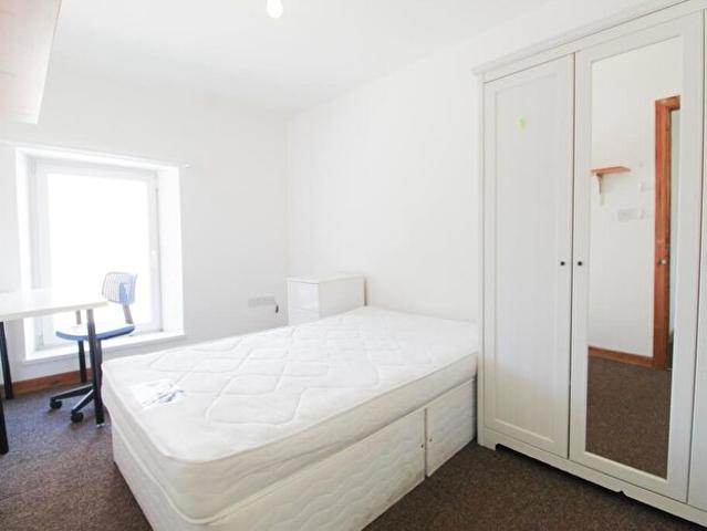 1 Bedroom House To Rent In John Street, Treforest, CF37