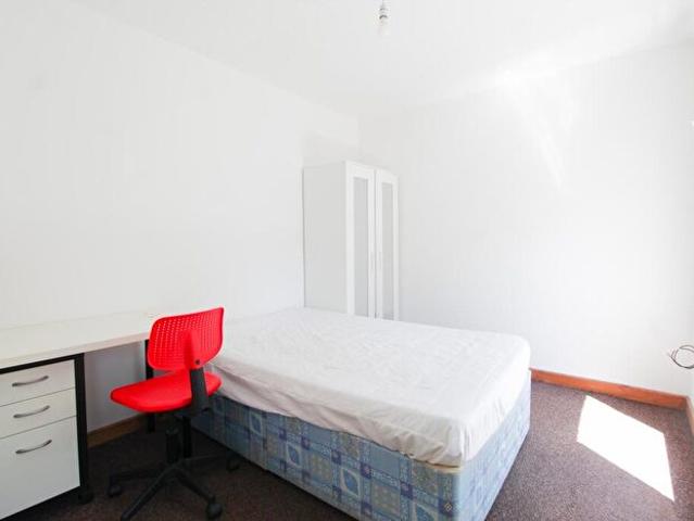 1 Bedroom House To Rent In John Street, Treforest, CF37