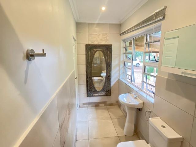 1 Bedroom House To Rent in Kloof