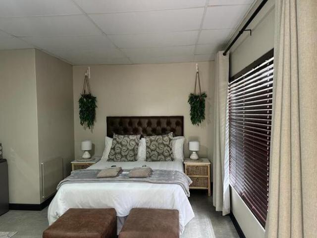 1 Bedroom House to Rent in Langenhovenpark