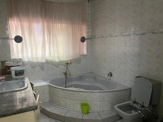 1 Bedroom House To Rent in Mayfair West