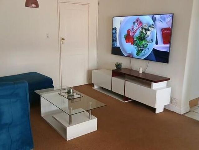 1 Bedroom house to rent in Melville, Johannesburg