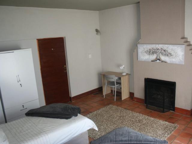 1 Bedroom House To Rent in Mooikloof Equestrian Estate
