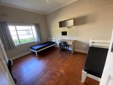 1 Bedroom House To Rent in Oatlands