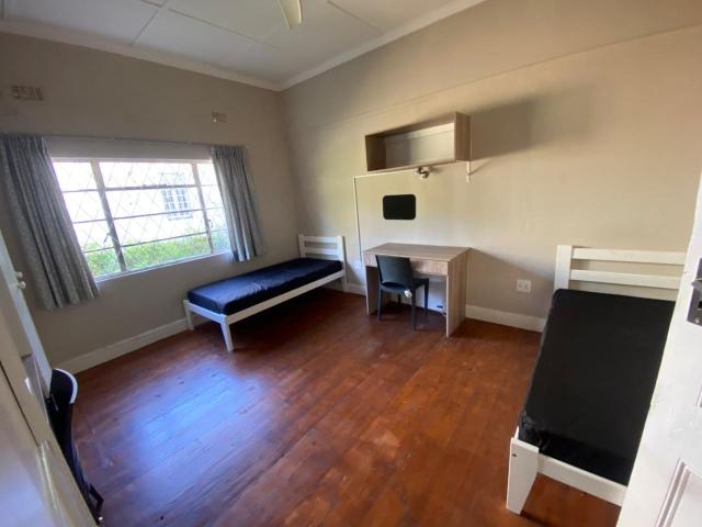 1 Bedroom House To Rent in Oatlands