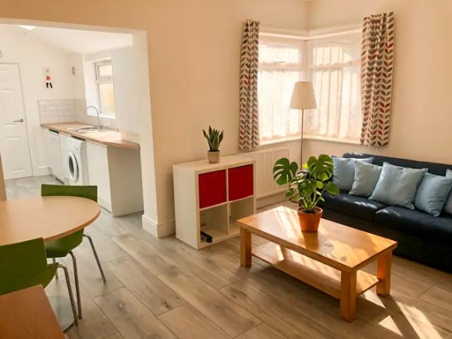 1 Bedroom House To Rent In Osmaston Street, Lenton, East Midlands, NG7
