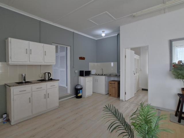 1 Bedroom House To Rent in Sea Park