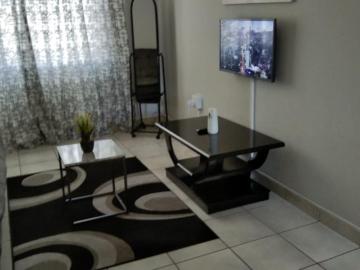 1 Bedroom House to Rent in South Crest