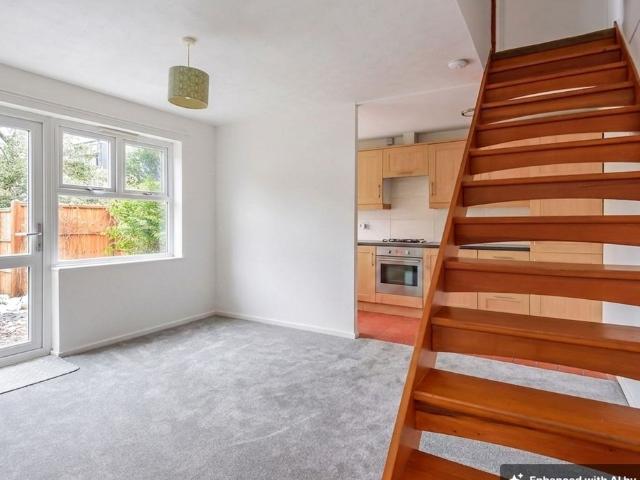 1 Bedroom House to Rent in St. Pauls Terrace, London, SE17