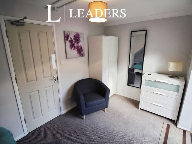 1 bedroom house to rent Nicholsons Grove, Colchester, CO1