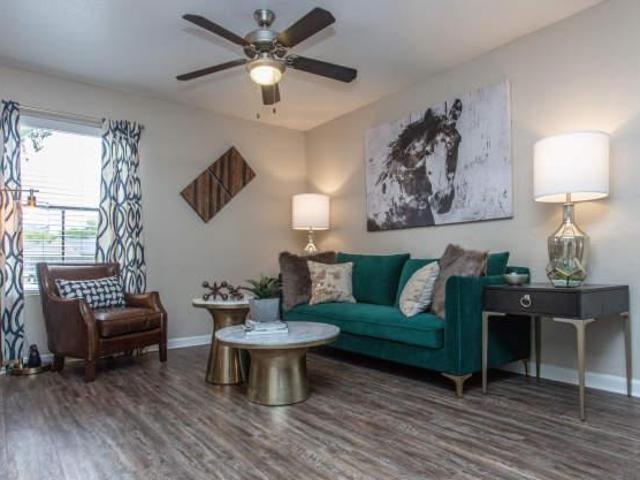 1 bedroom, Houston TX 77065 105223154