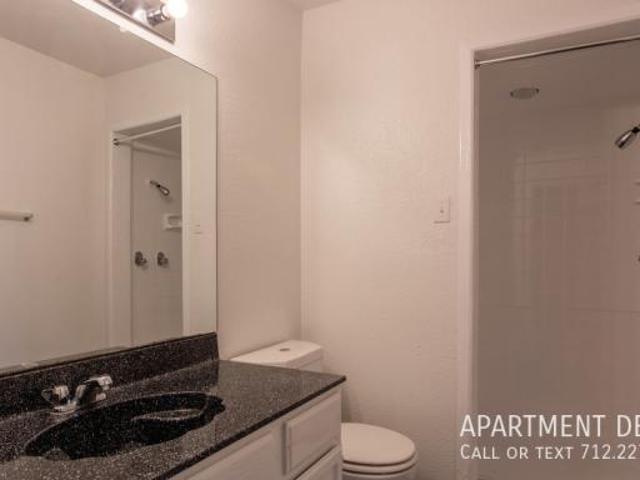 1 bedroom, Houston TX 77081 LS77330641