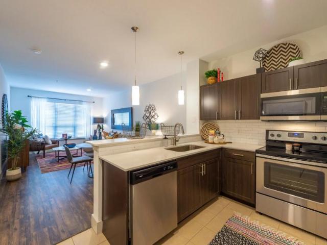 1 bedroom, Houston TX 77002 94868963
