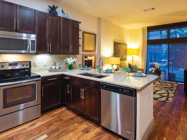 1 bedroom, Houston TX 77006 93354380