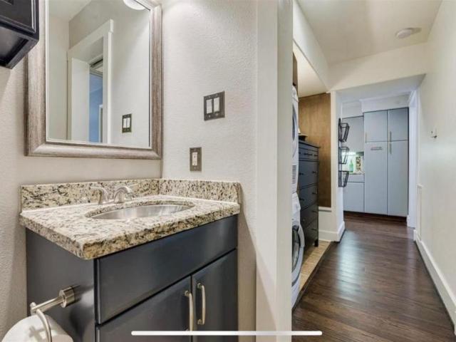1 bedroom, Houston TX 77008 LS105673395
