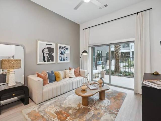 1 bedroom, Houston TX 77009 104984791