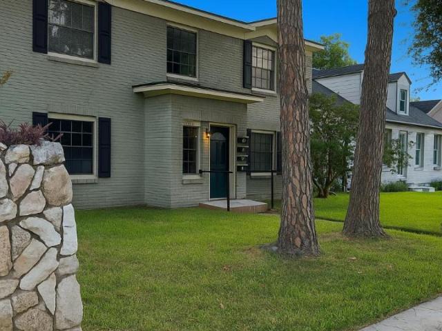 1 bedroom, Houston TX 77023 105264033