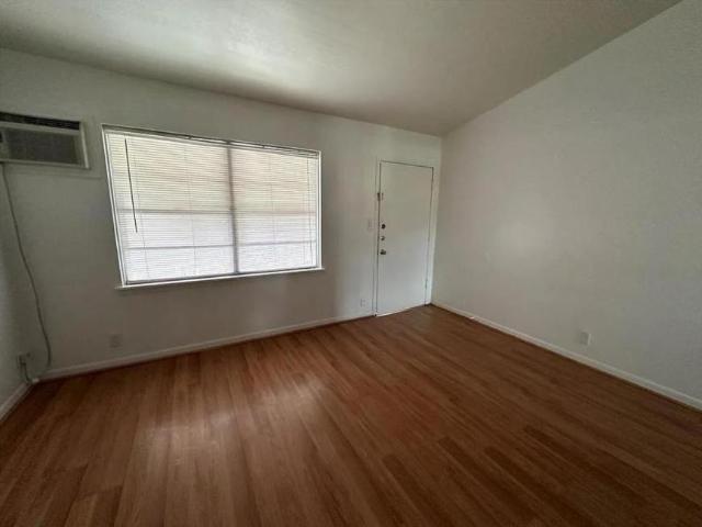1 bedroom, Houston TX 77030 105523470