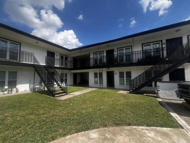 1 bedroom, Houston Heights TX 77008 105524613