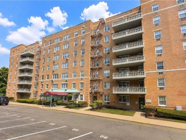 1 bedroom, Howard Beach NY 11414 LS104848329
