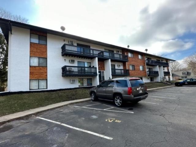 1 bedroom, Hobart IN 46342 103856307