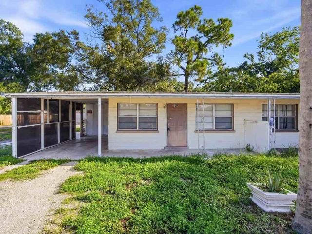 1 Bedroom Home for Rent at 5801 11th Street Ct E, Bayshore Gardens, FL 34203 Oneco
