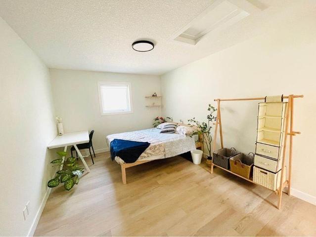 1 Bedroom Apartment for Rent at 10751 86 Ave Nw, Edmonton, AB T6E 2M8 Garneau