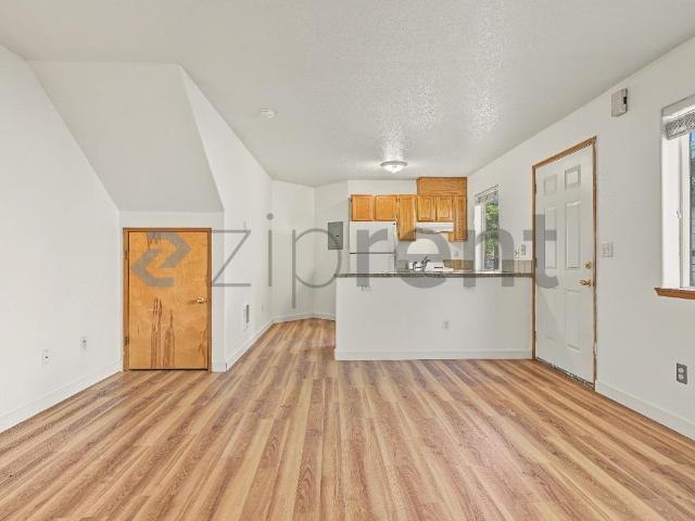 1 Bedroom Home for Rent at 1542 Ne 68th Ave, Portland, OR 97213 Madison South
